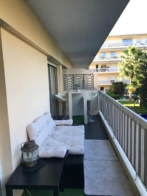 La Petite Suite Κάννες