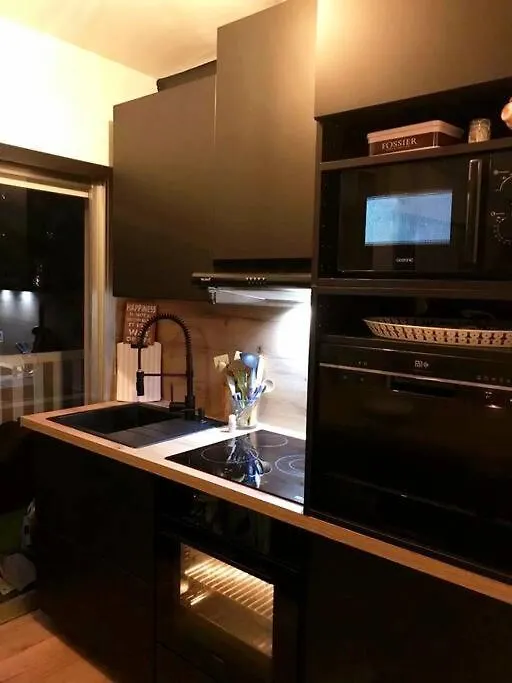 La Petite Suite Κάννες 0*,